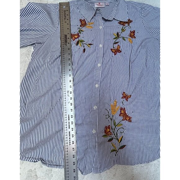 Quacker Factory Womens Embroidered Striped Button Down Shirt Size 1X Black White - Picture 2 of 8